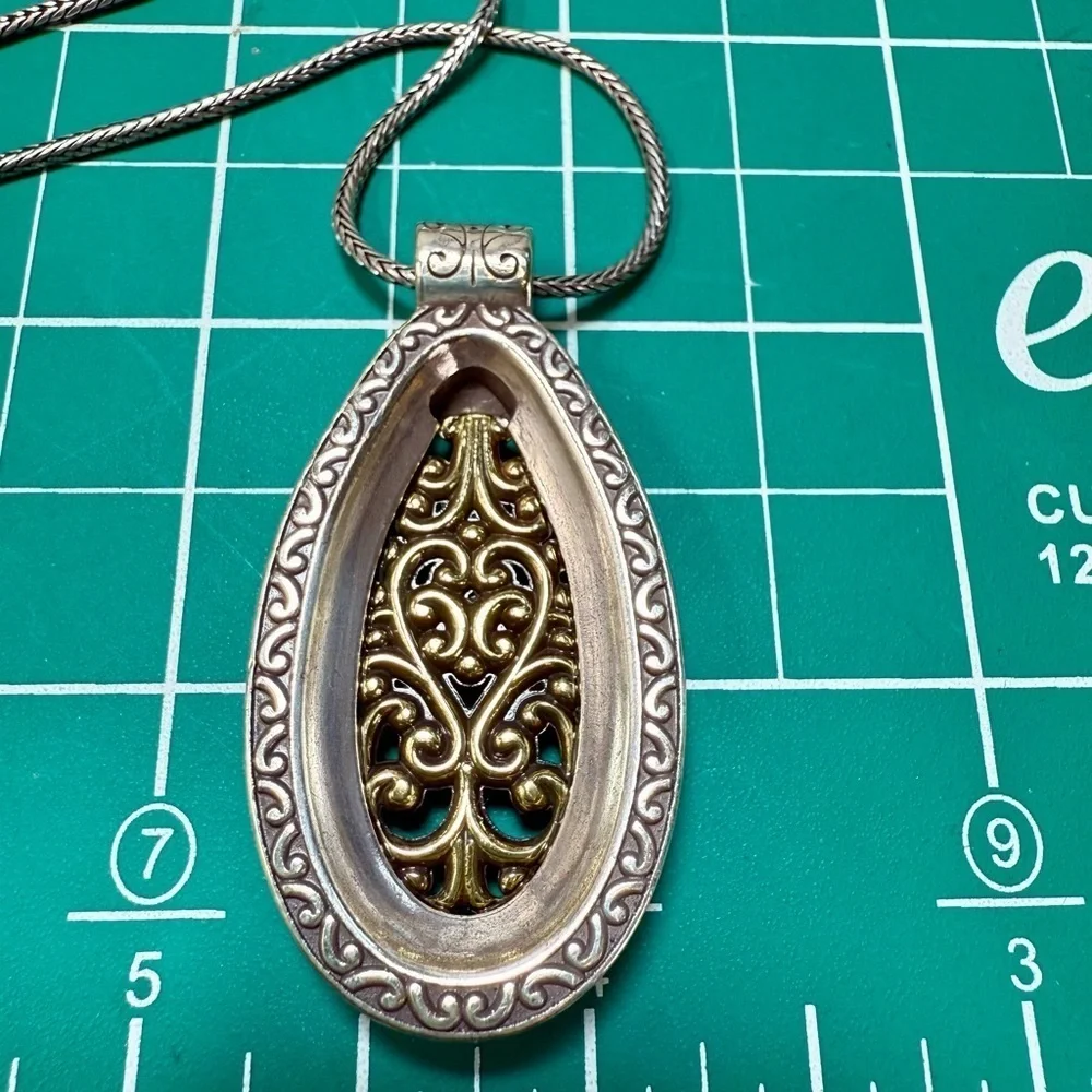 Brighton Castillo Elegant‎ Filigree Pendant Necklace Swirling Pattern Reversible
